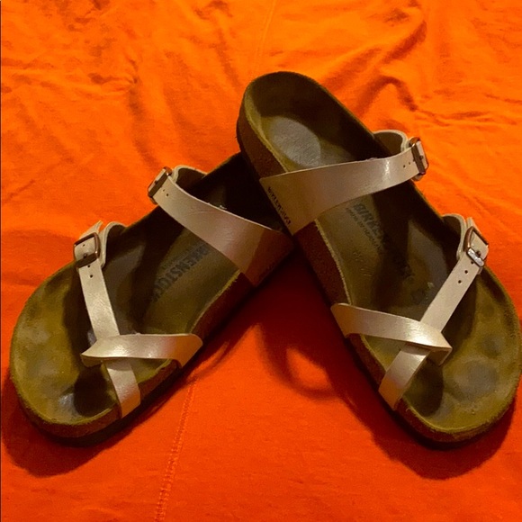 Sandals - Picture 1 of 7